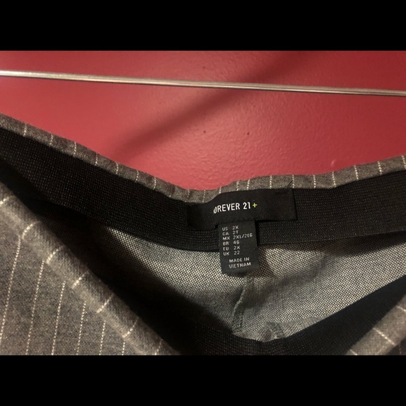 Grey Leggings with white stripes - Picture 2 of 3